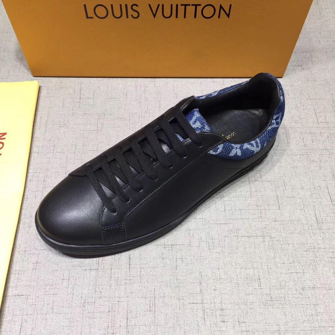 lv Perfect Quality Sneakers Black and blue Monogram detail with black sole MS071042