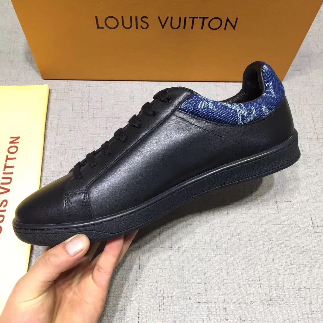 lv Perfect Quality Sneakers Black and blue Monogram detail with black sole MS071042