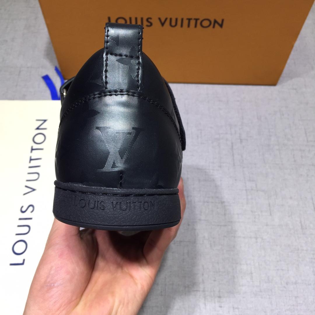 lv Perfect Quality Sneakers Black and black Monogram detail and black sole MS071080