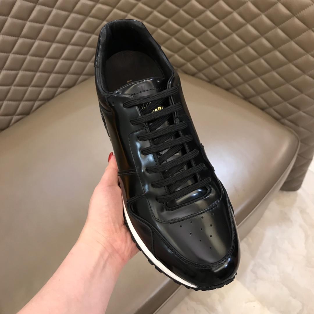 lv Perfect Quality Sneakers Black and black heel with colorblock sole MS02819