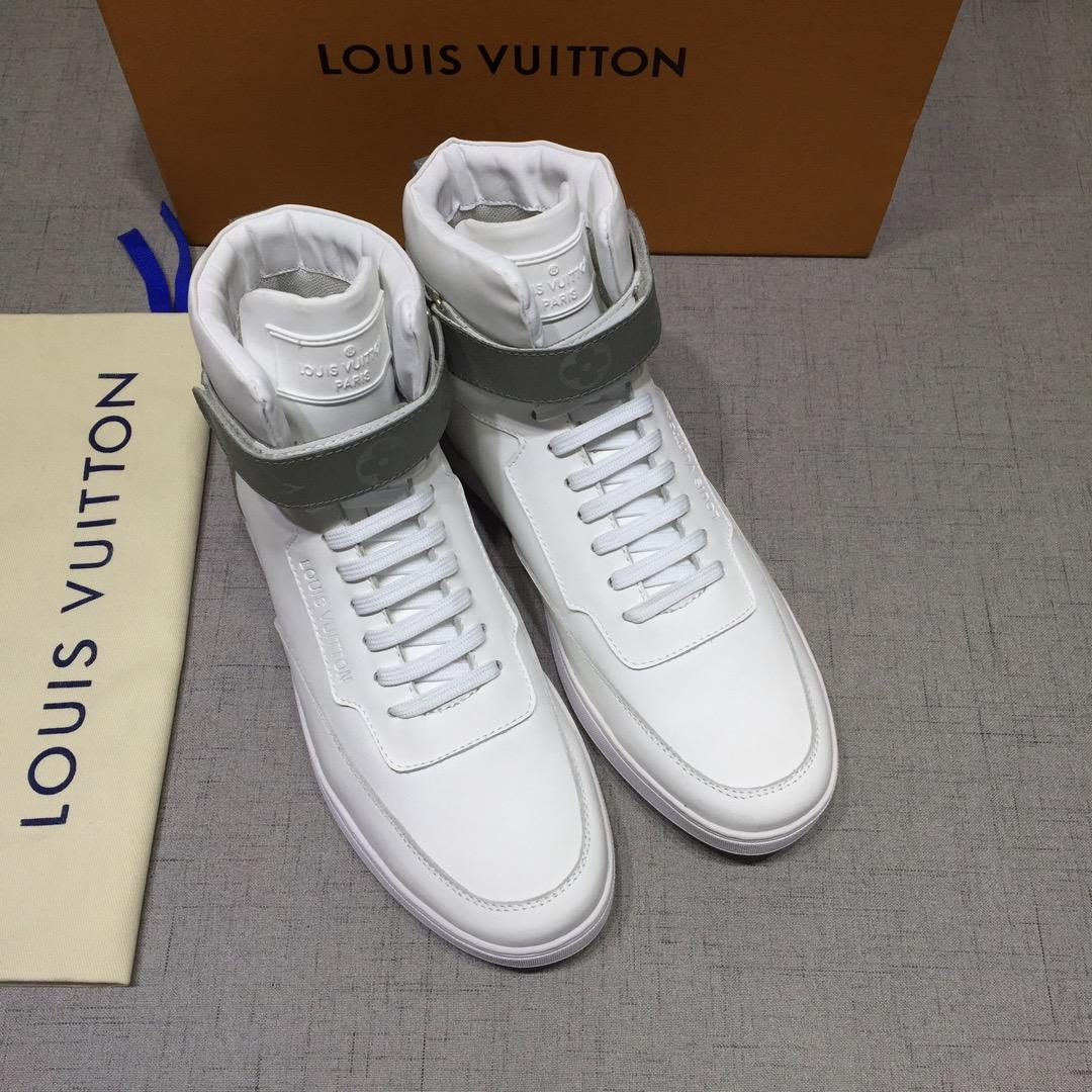 lv High-top Perfect Quality Sneakers White and gray Monogram details and white sole MS071081