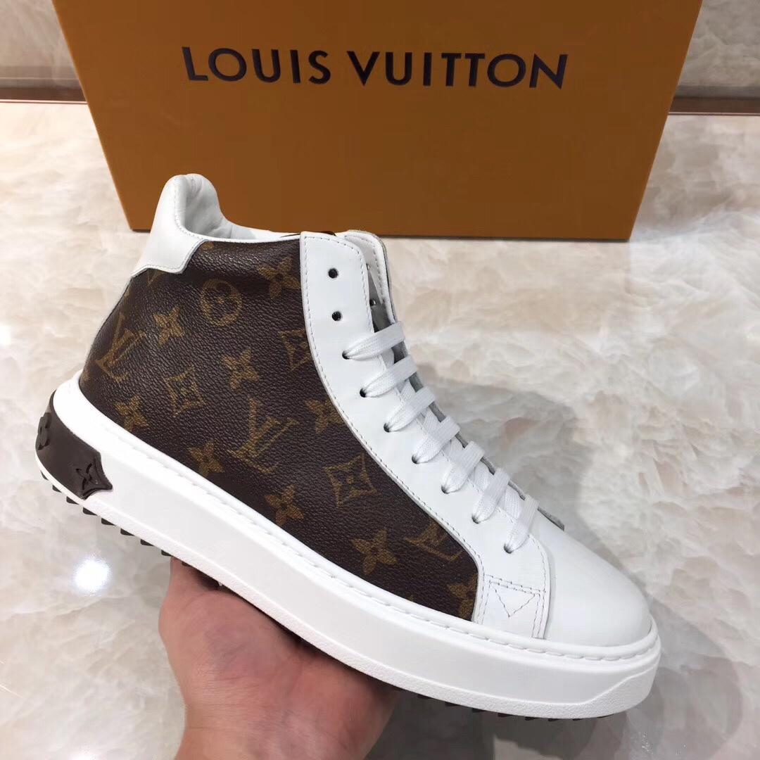 lv High-top Perfect Quality Sneakers White and brown Monogram print and white sole MS071075