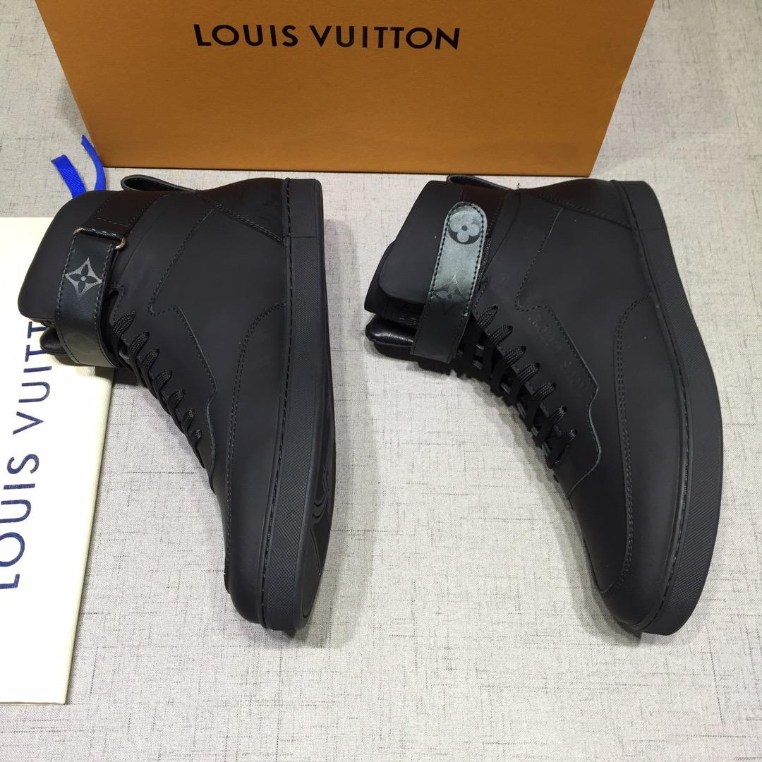 lv High-top Perfect Quality Sneakers Black and black Monogram detail and black sole MS071082