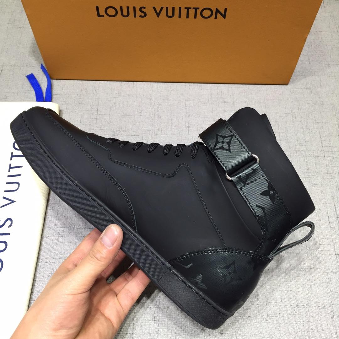 lv High-top Perfect Quality Sneakers Black and black Monogram detail and black sole MS071082