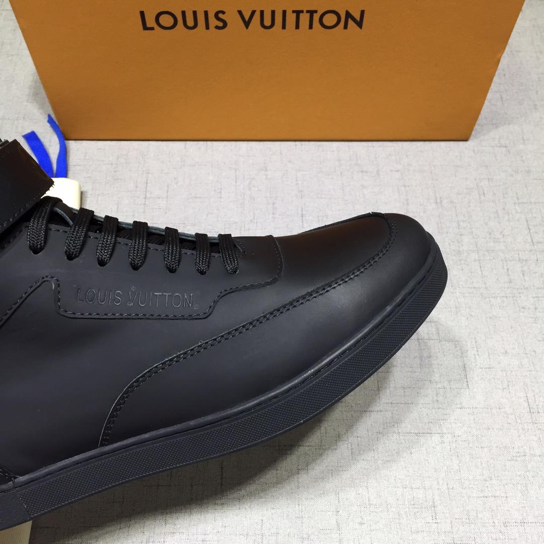 lv High-top Perfect Quality Sneakers Black and black Monogram detail and black sole MS071082