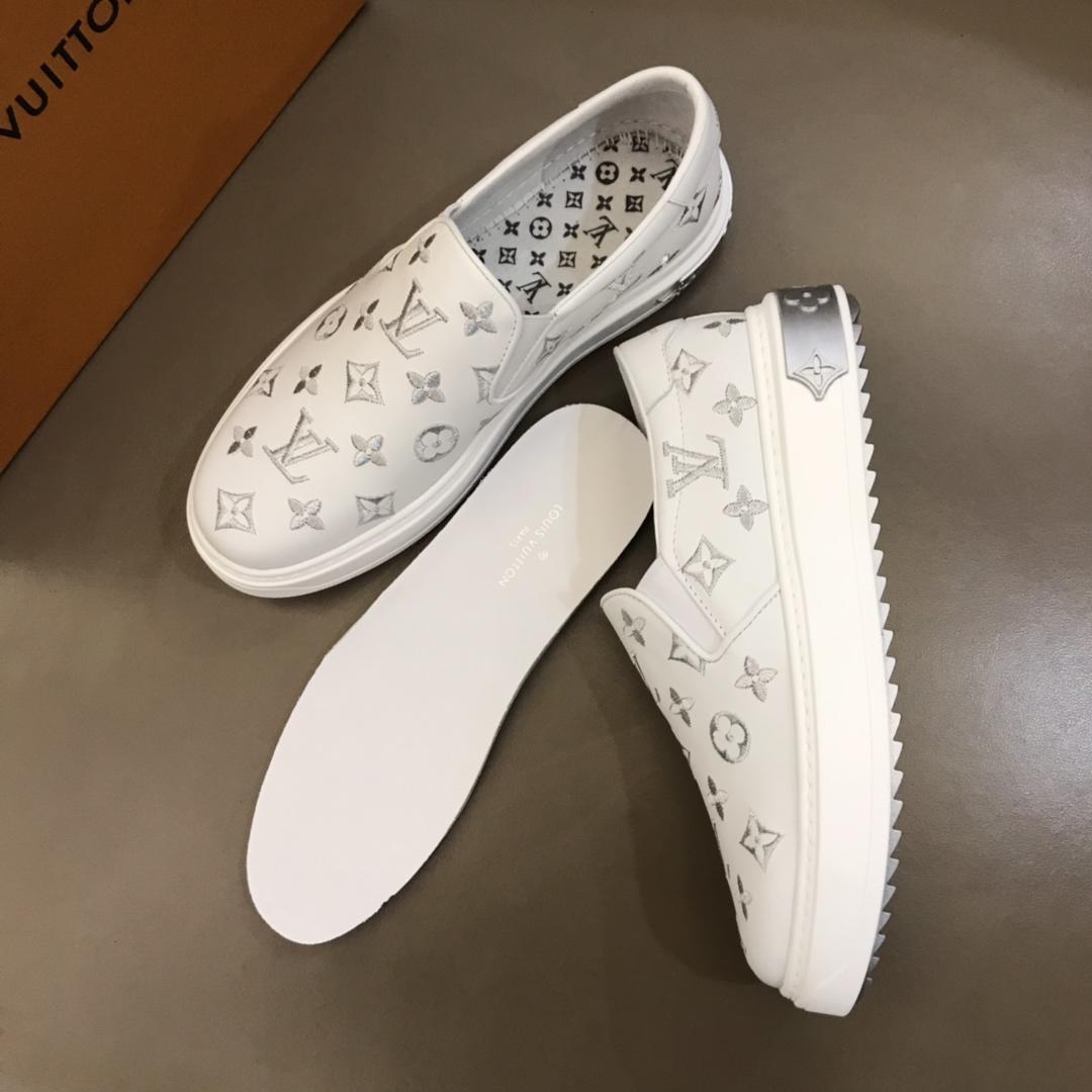 lv Fashion Sneakers White and silver Monogram embroidery with white sole MS02851