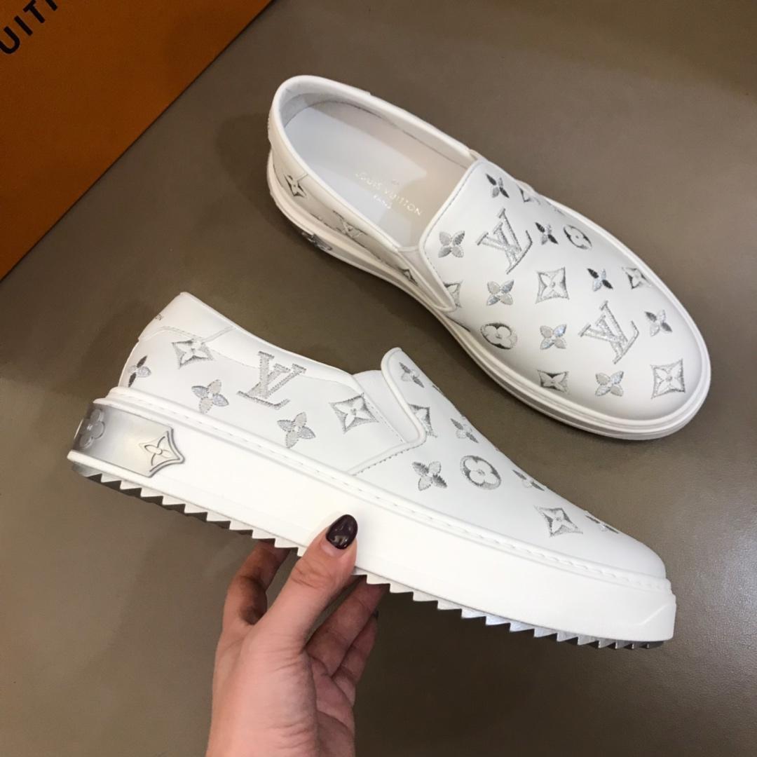 lv Fashion Sneakers White and silver Monogram embroidery with white sole MS02851