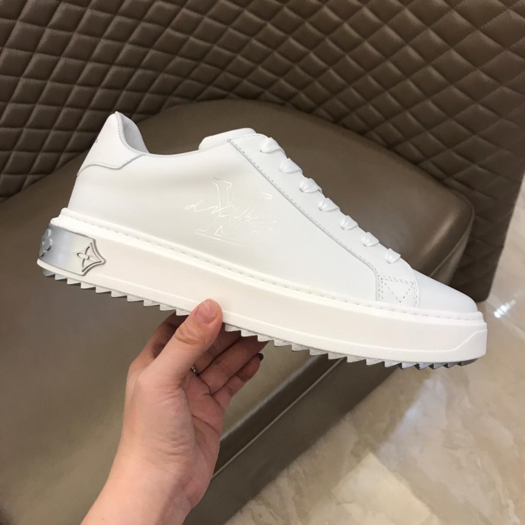 lv Fashion Sneakers White and silver LV print with white sole MS02863