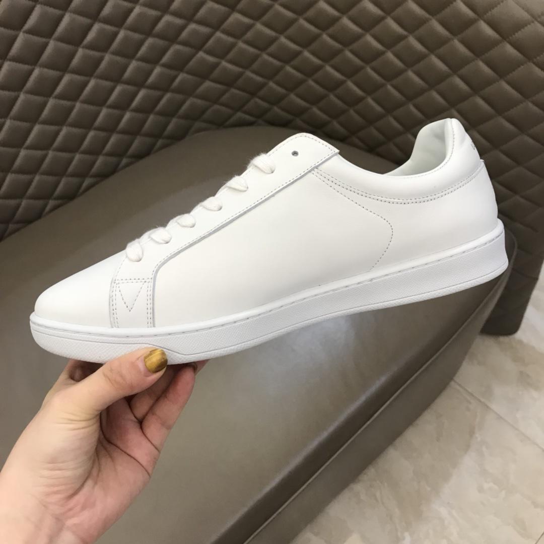 lv Fashion Sneakers White and LV stripe print with white sole MS02872