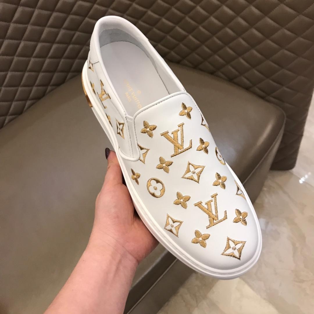 lv Fashion Sneakers White and Gold Monogram Embroidery with White Sole MS02852