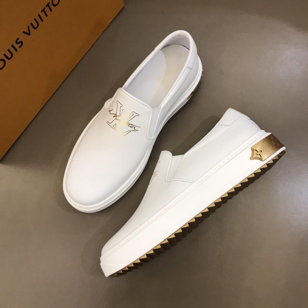 lv Fashion Sneakers White and gold LV print with white sole MS02860