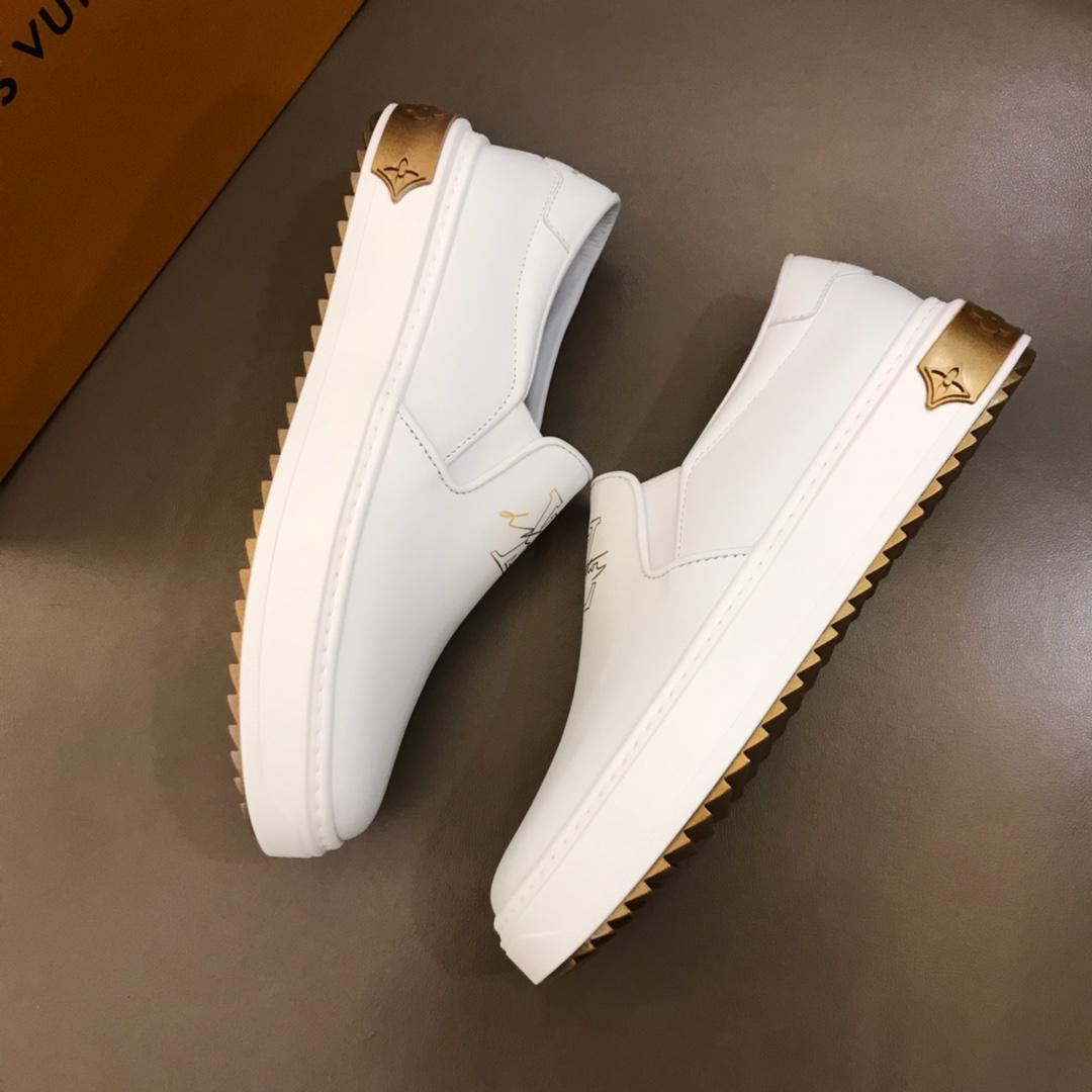 lv Fashion Sneakers White and gold LV print with white sole MS02860