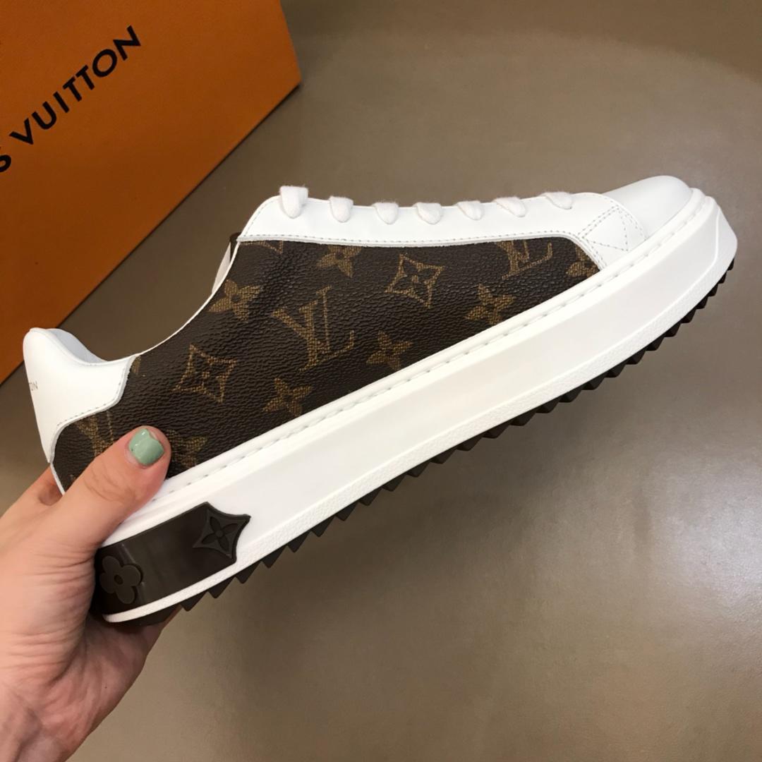 lv Fashion Sneakers White and brown Monogram print with white sole MS02858