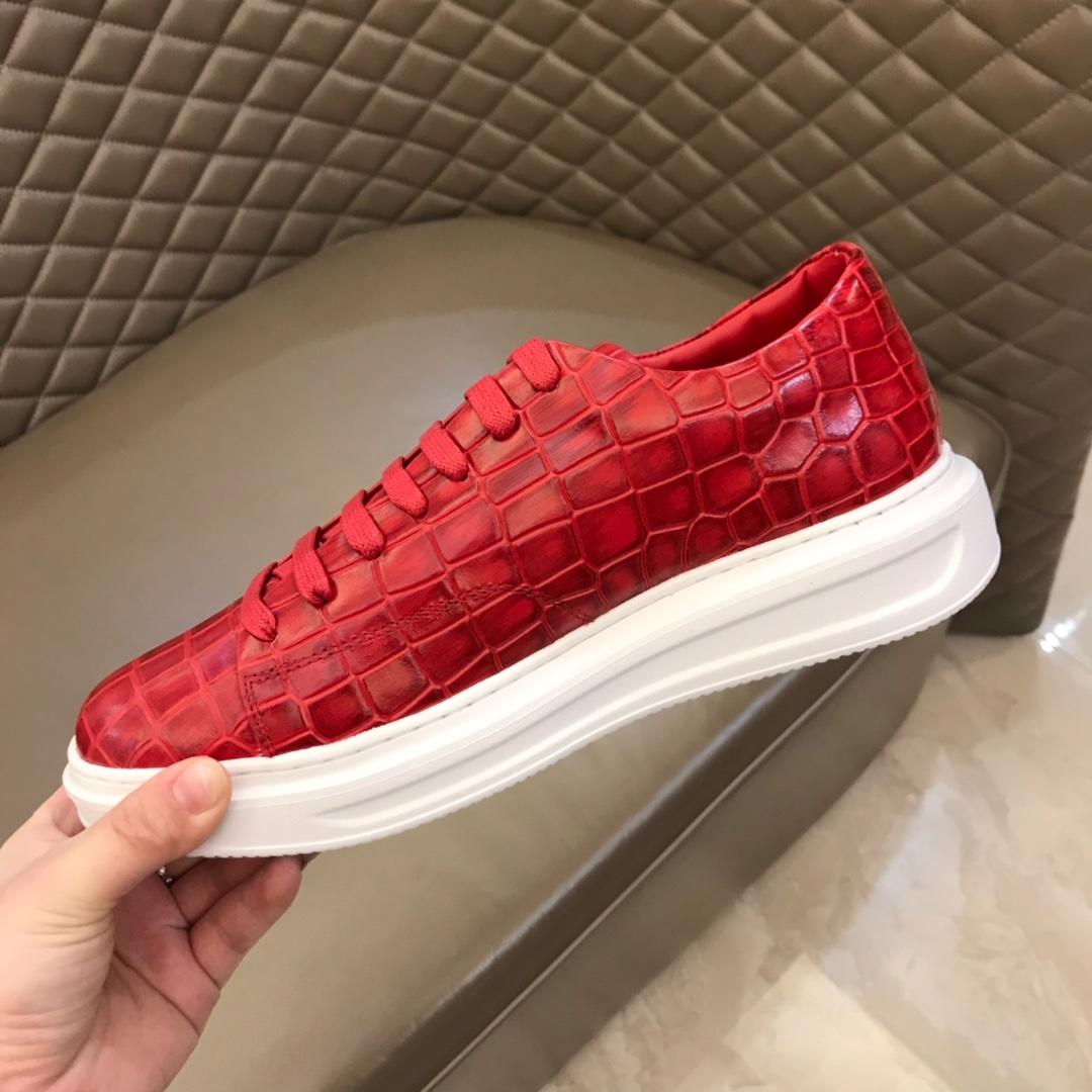 lv Fashion Sneakers Red crocodile skin and gold Monogram Flower pattern with white sole MS02879