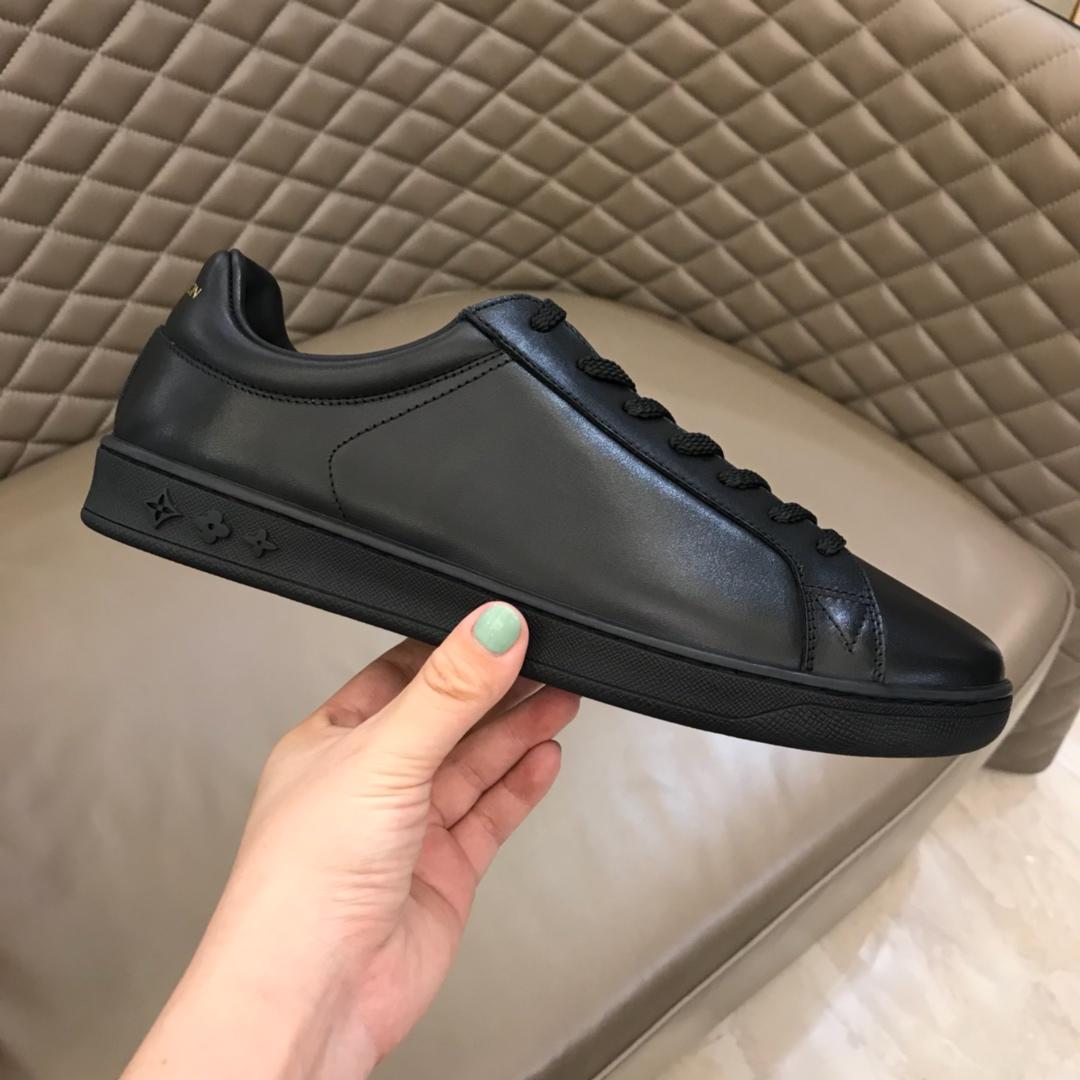 lv Fashion Sneakers Black and Monogram printed tongue and black sole MS02866