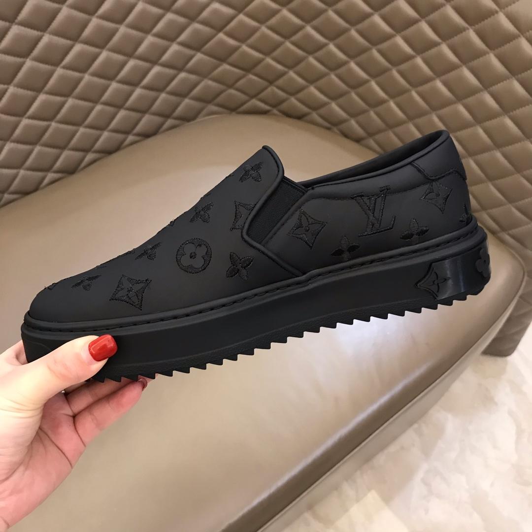lv Fashion Sneakers Black and Monogram embroidery with black sole MS02850