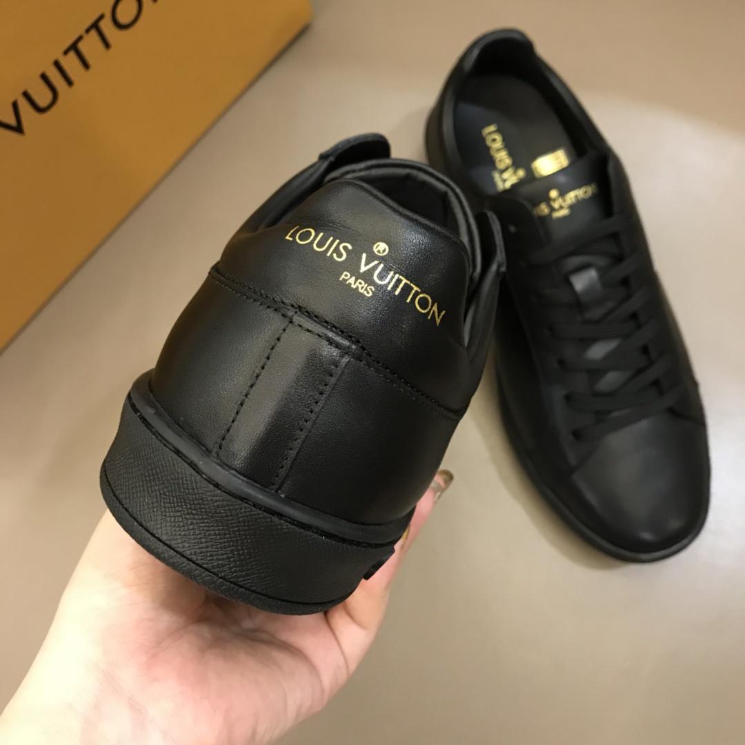 lv Fashion Sneakers Black and LV striped print with black sole MS02873