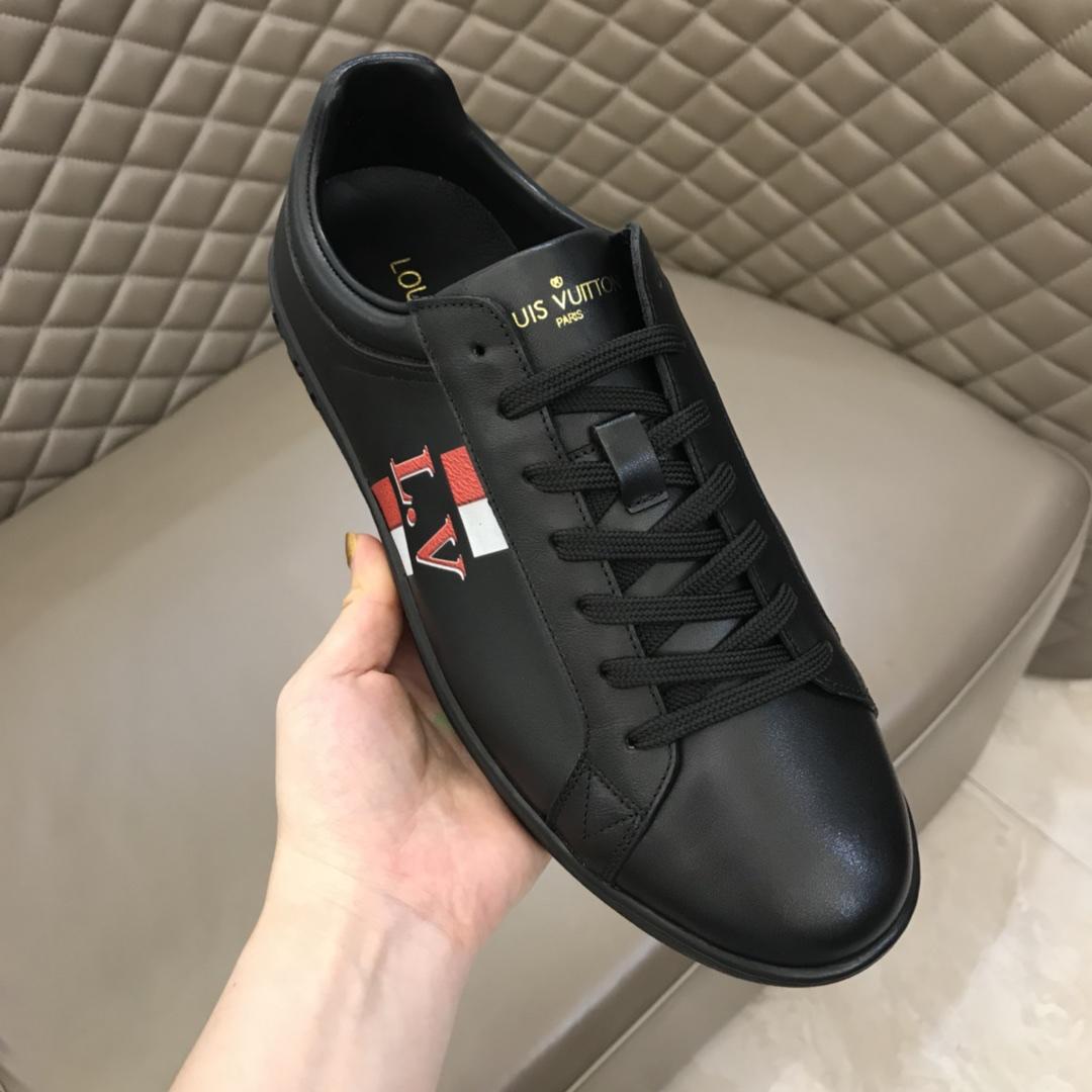 lv Fashion Sneakers Black and LV striped print with black sole MS02873