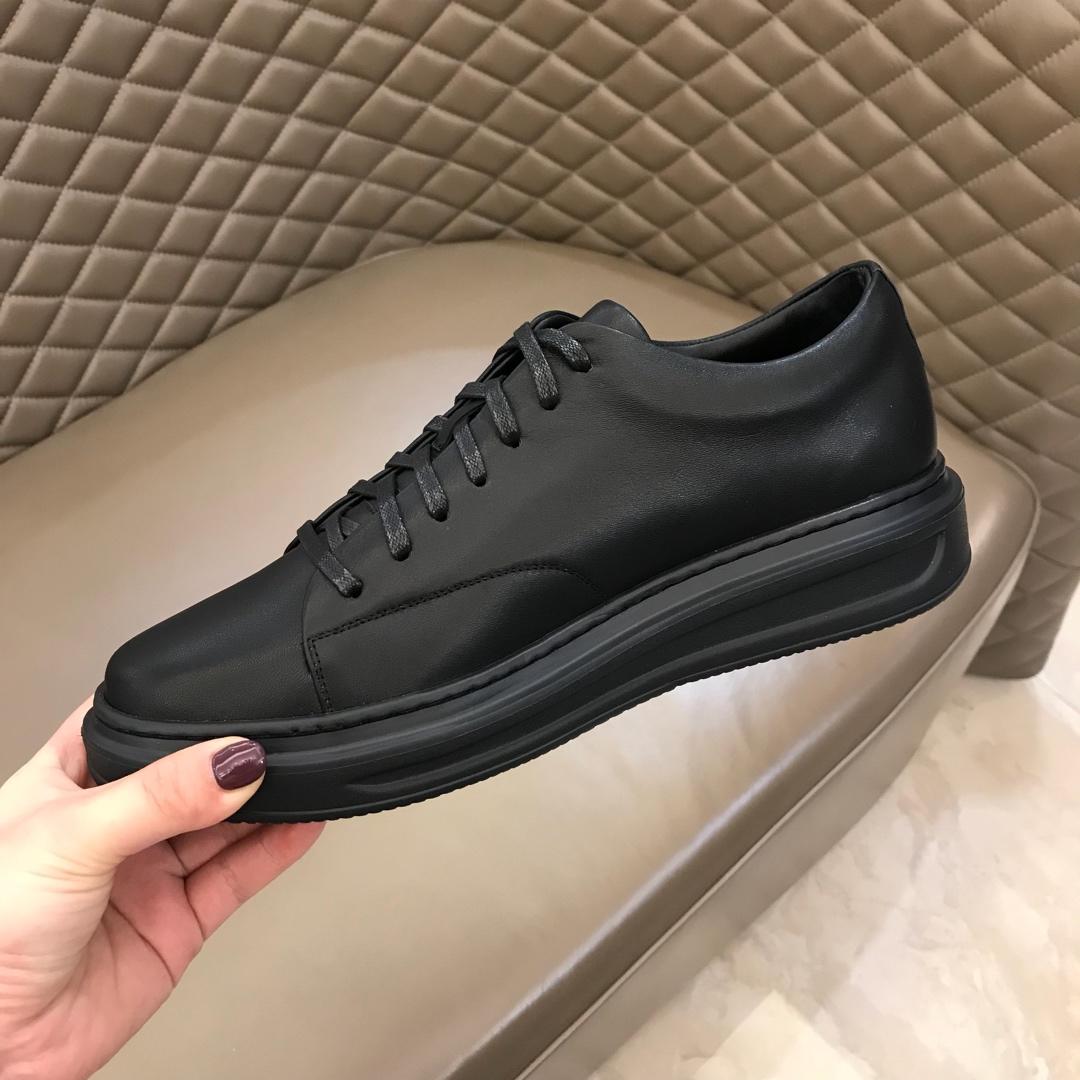lv Fashion Sneakers Black and LV print and black sole MS02891