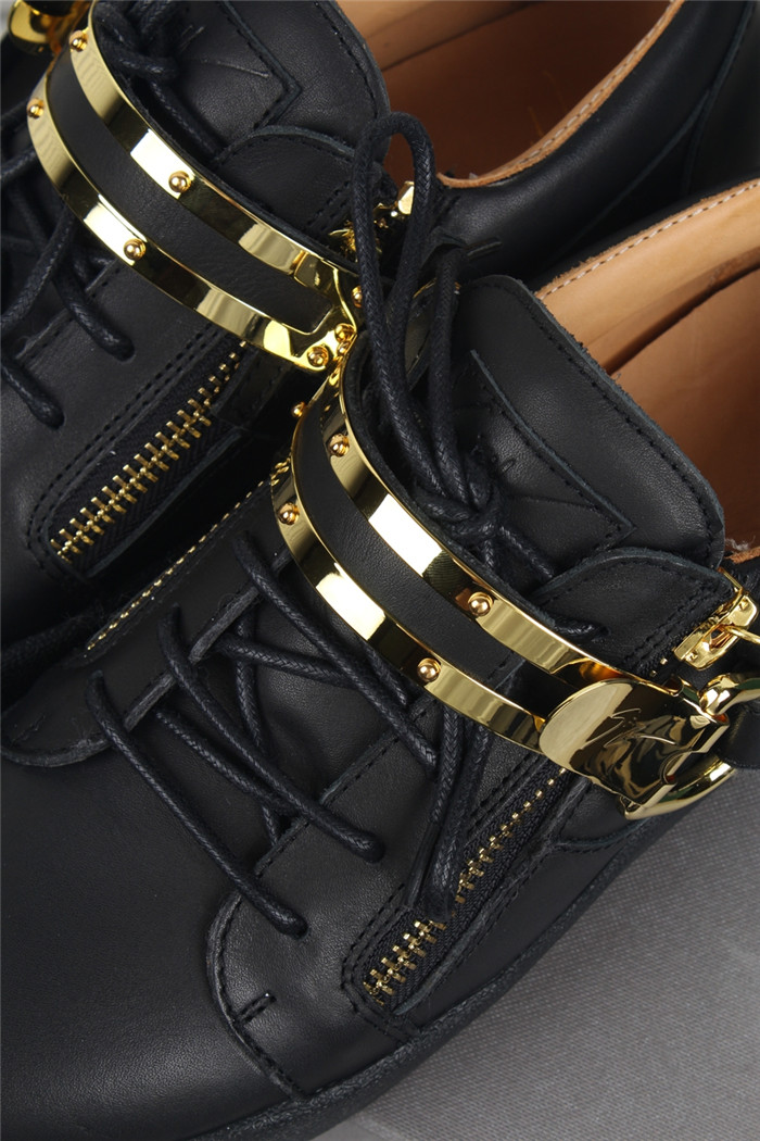 High Quality Giuseppe Zanotti Vegas black and gold detail tube sneakers