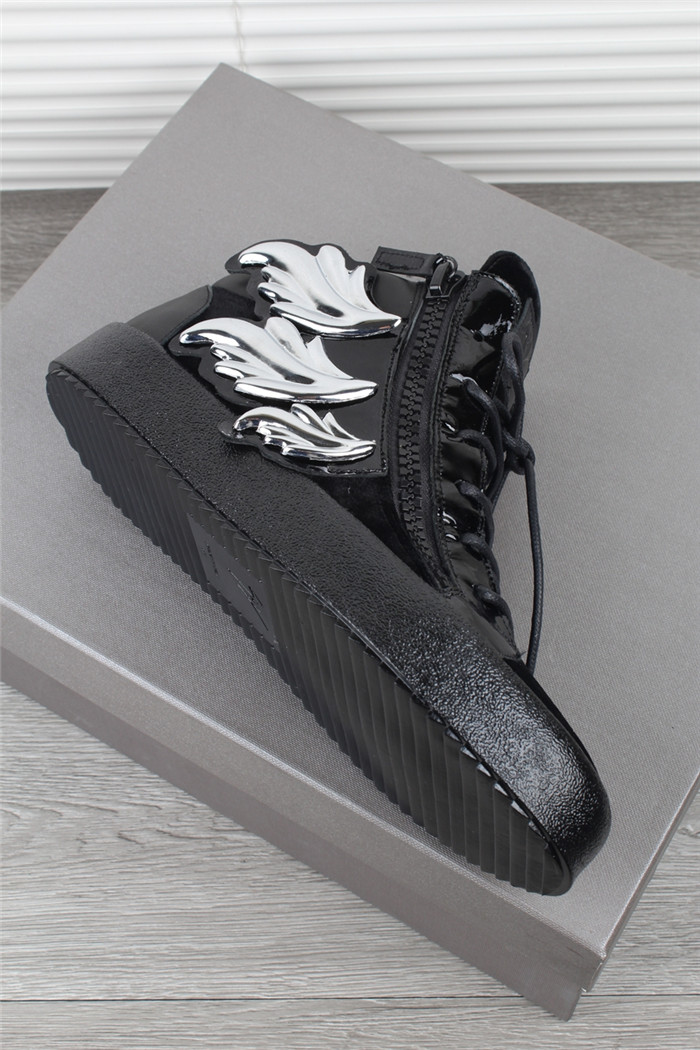 High Quality Giuseppe Zanotti Mid Top Men Sneaker With Silver Wings