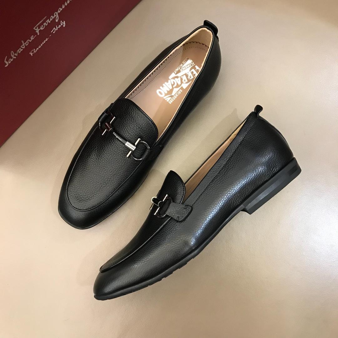 Salvatore Ferragamo Black leather Fashion Perfect Quality Loafers With Sliver Buckle MS02986