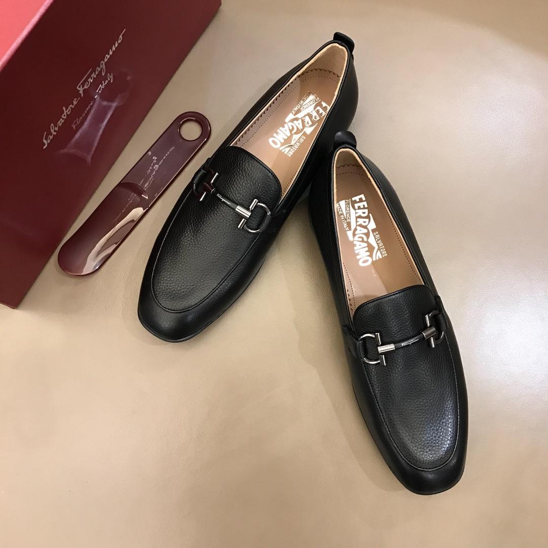Salvatore Ferragamo Black leather Fashion Perfect Quality Loafers With Sliver Buckle MS02986