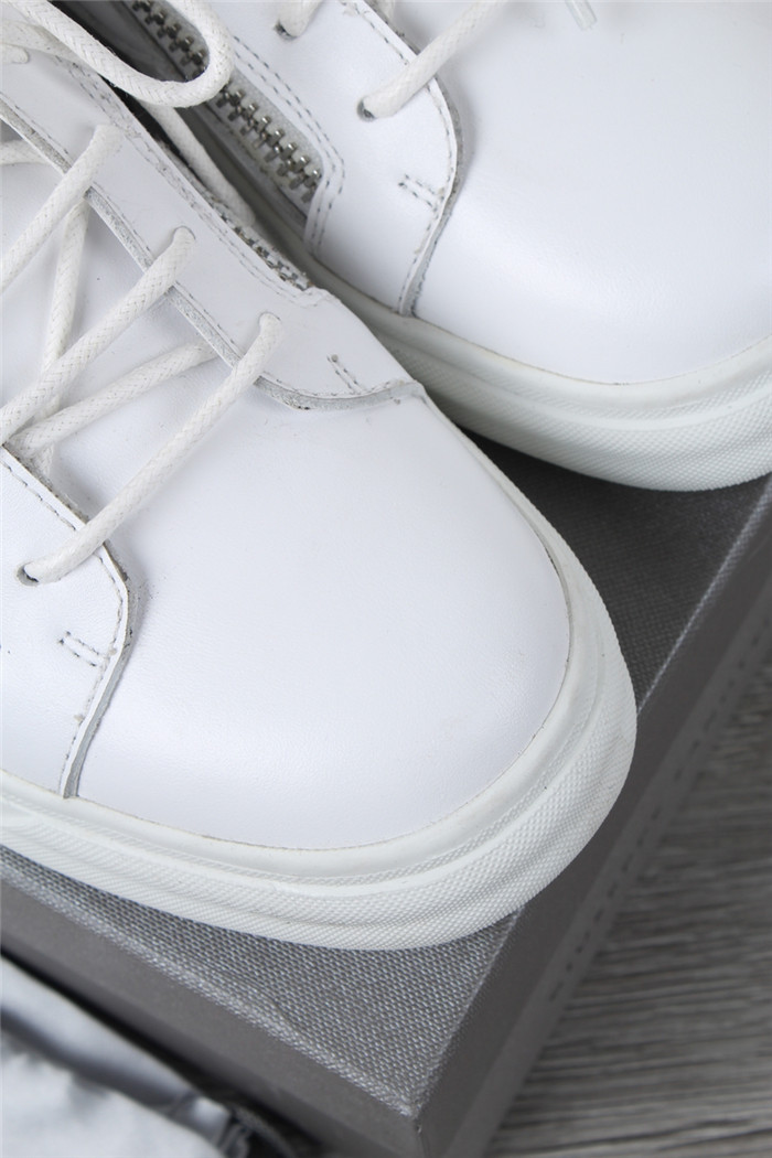 High Quality Giuseppe Zanotti Calf Skin Leather Side Zips Low Top Sneakers White