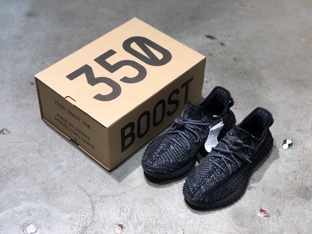 High Quality Exclusive YEEZY 350 V2 Black WITH REAL PREMEKNIT FROM HUAYIYI WHICH OFFER PRIMEKNIT TO ADIDAS DIRECTLY READY on April 14th