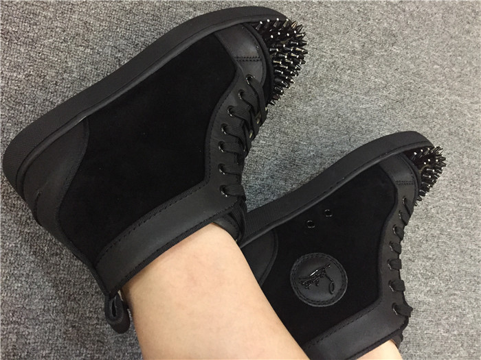 High Quality Christian Louboutin Louis Spikes Men Flat Black Suede Sneakers
