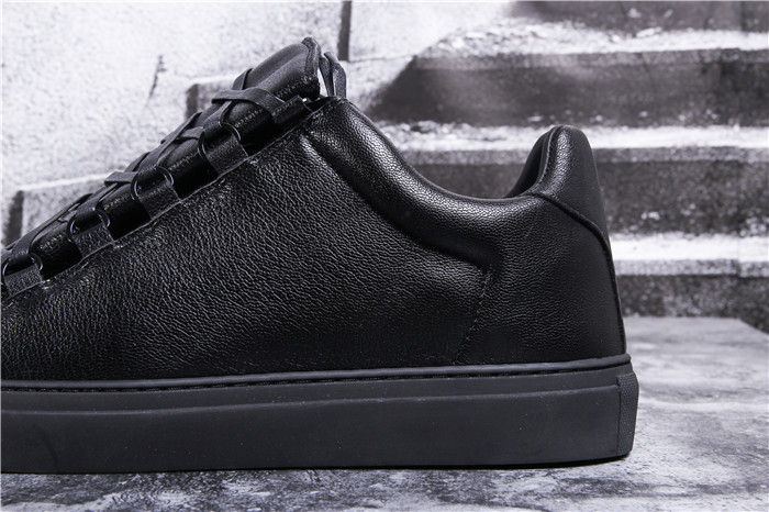 High Quality Balenciaga Lambskin With Tone On Tone Laces And Rubber Sole Low Top Sneakers