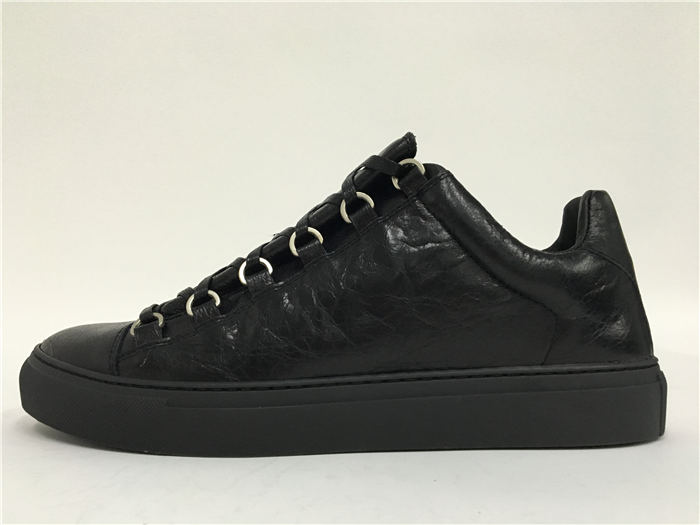 High Quality Balenciaga Arena Low Top Creased Leather Sneakers Black