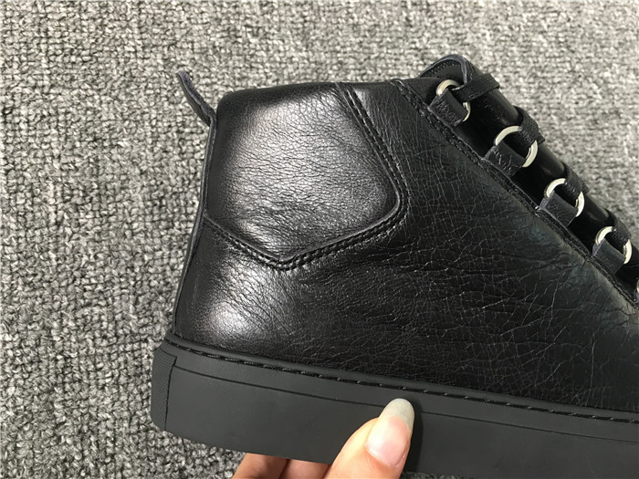 High Quality Balenciaga Arena Creased Leather Sneakers Black