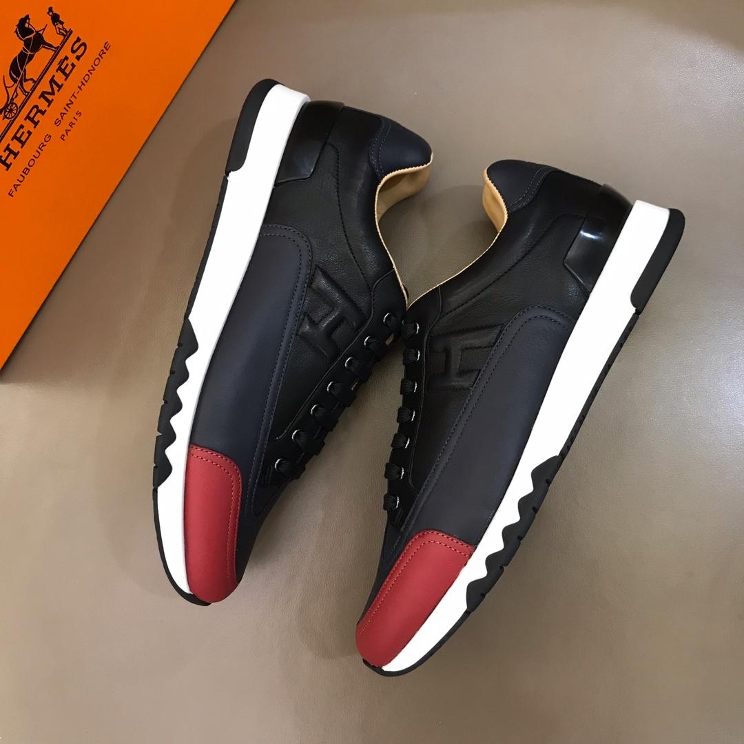 Hermes Perfect Quality Sneakers Black and Two-tone sole with Navy blue tongue MS02734