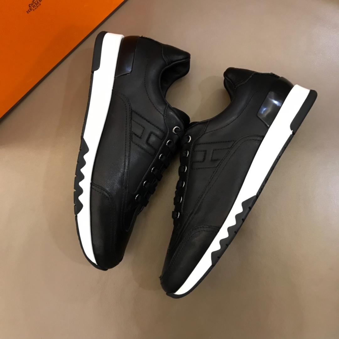 Hermes Perfect Quality Sneakers Black and Two-tone sole with Black tongue MS02739