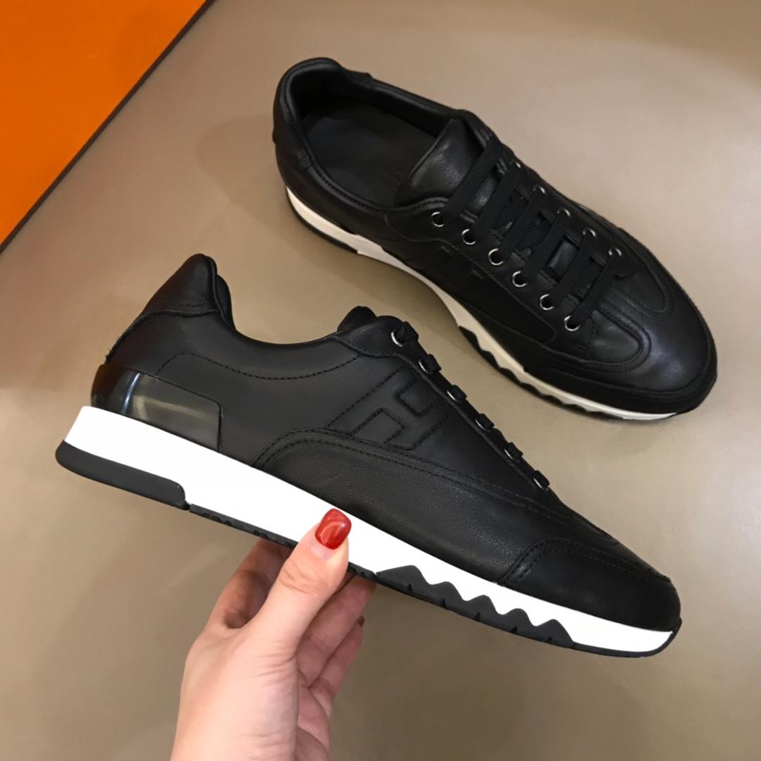 Hermes Perfect Quality Sneakers Black and Two-tone sole with Black tongue MS02739