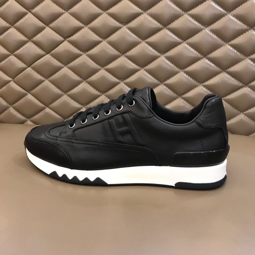 Hermes Perfect Quality Sneakers Black and Two-tone sole with Black tongue MS02739