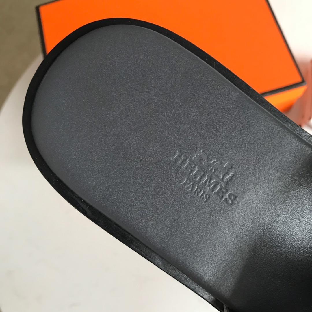 Hermes Luxury Slippers WS032975