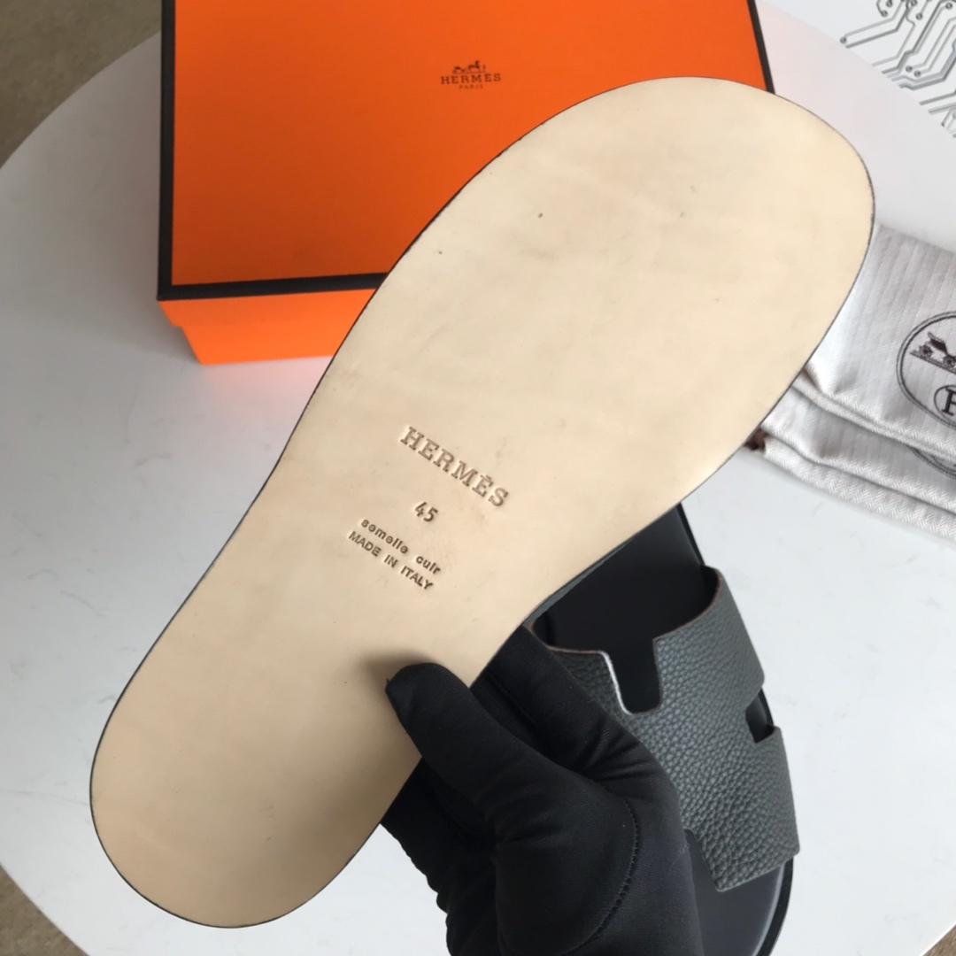 Hermes Luxury Slippers WS032975