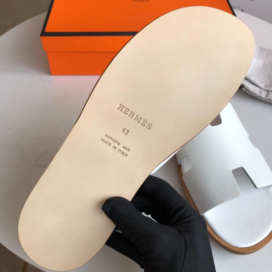 Hermes Luxury Slippers WS032949