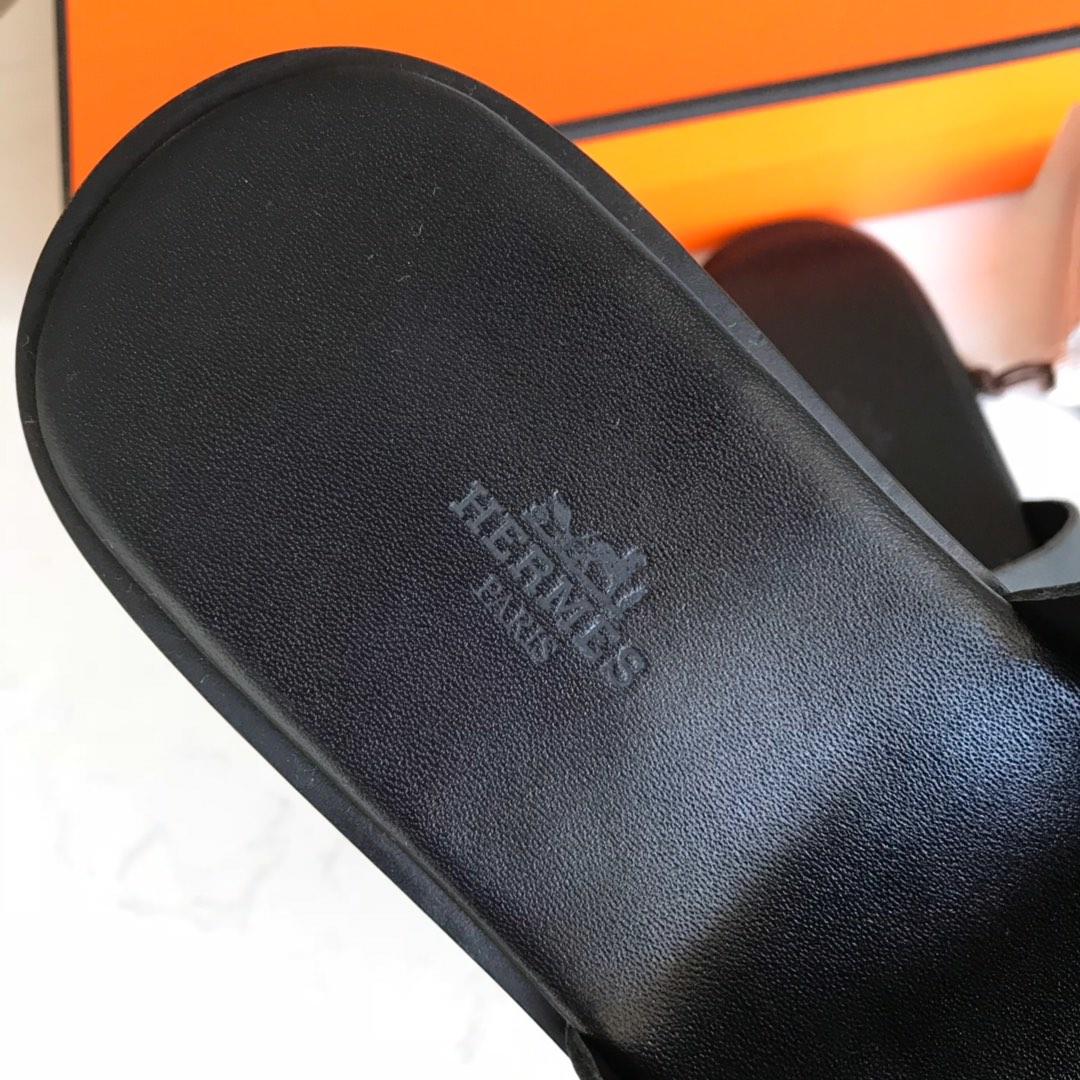 Hermes Luxury Slippers WS032830