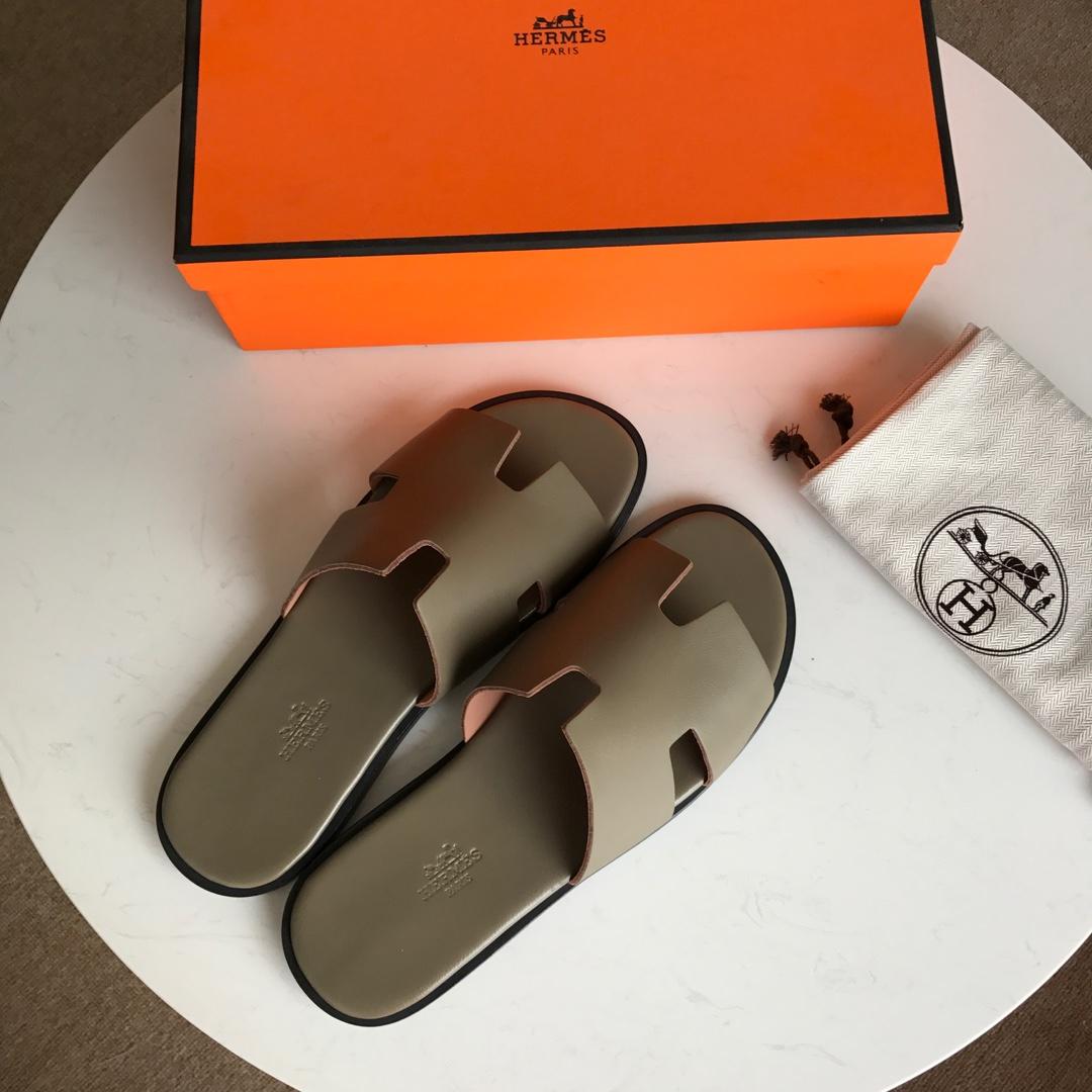 Hermes Luxury Slippers WS032823