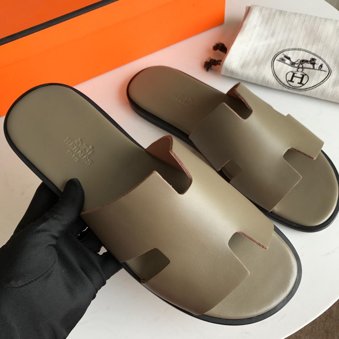 Hermes Luxury Slippers WS032823