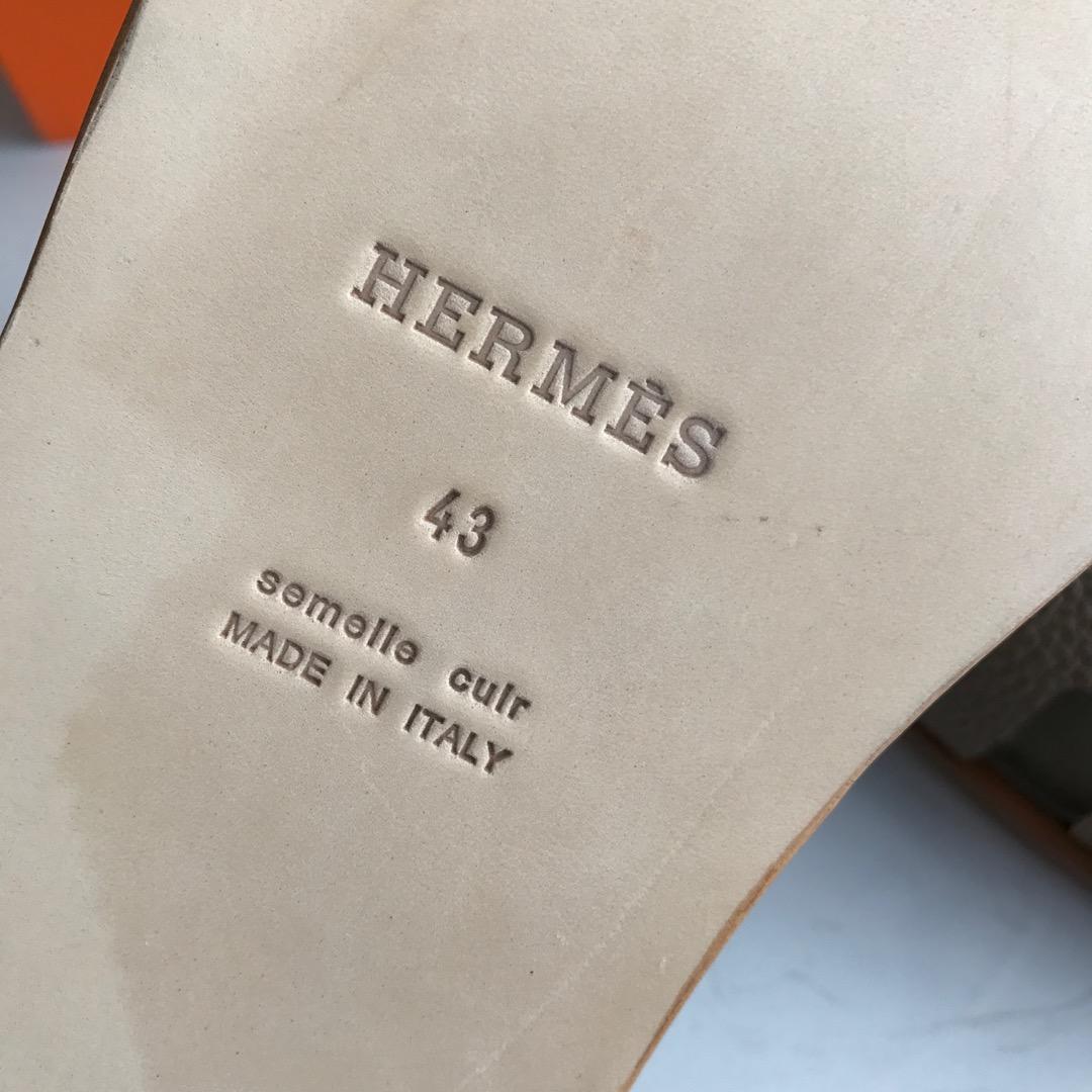 Hermes Luxury Slippers WS032816