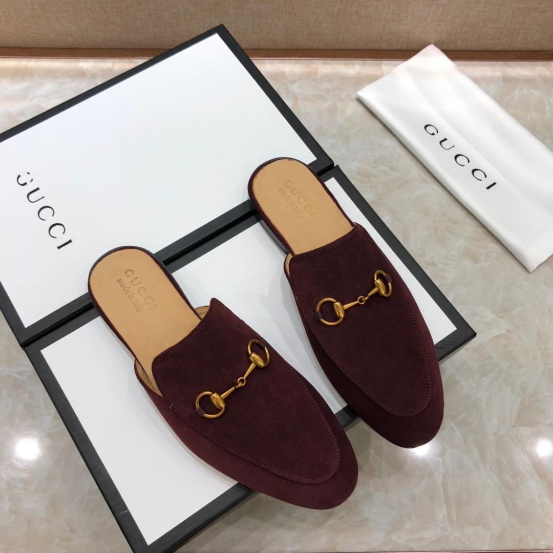 Guccibrown Slipper with golden button MS07530