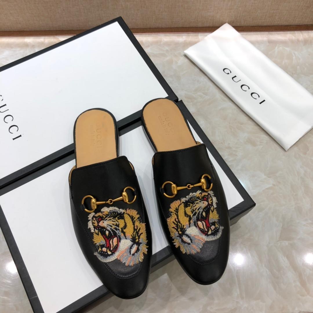 Gucciblack Slipper with tiger MS07525