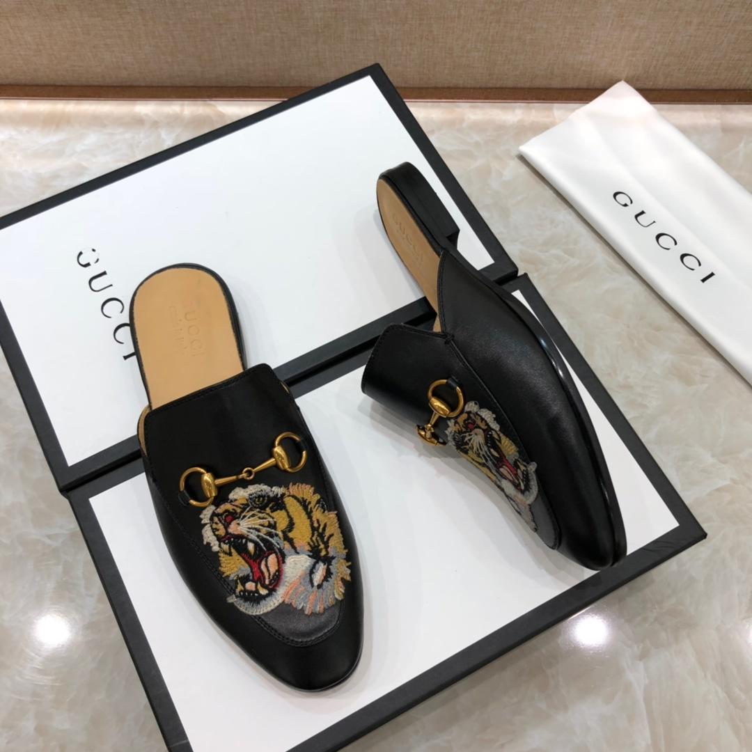 Gucciblack Slipper with tiger MS07525