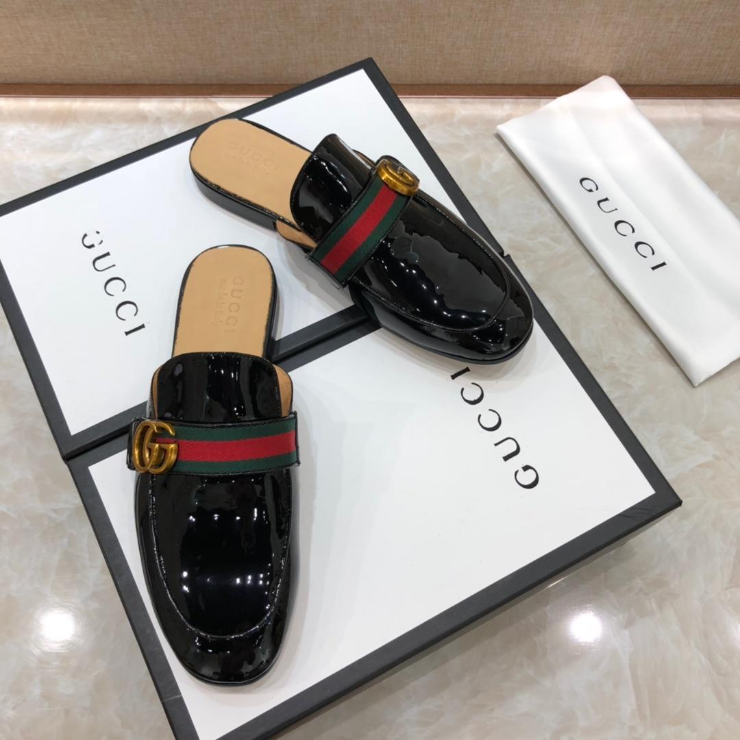 Gucciblack bright leather Slipper with double G MS07523