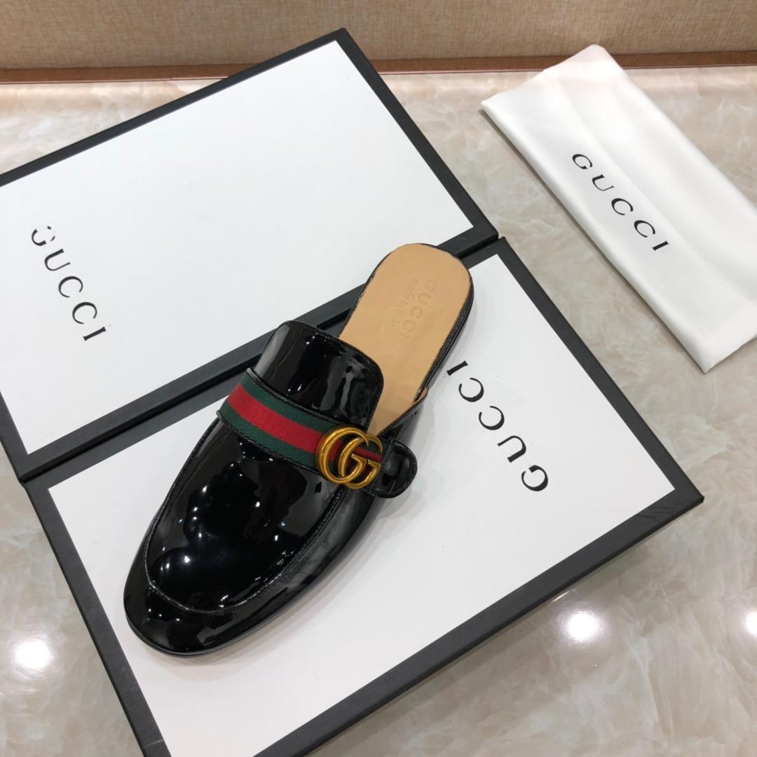 Gucciblack bright leather Slipper with double G MS07523