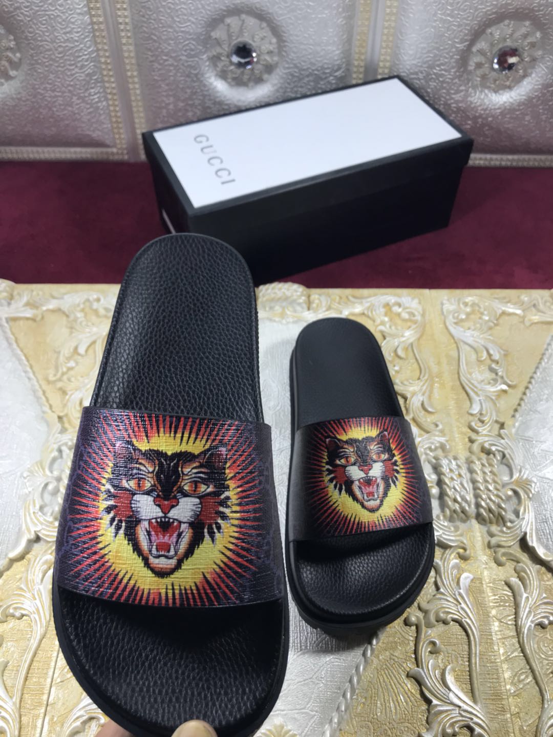 Gucci Slide Sandals with Angry Cat OF_2812F2F6C9E0